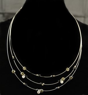 BLACK & CRYSTAL CHOKER