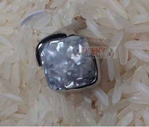 White Stone Ring by handmade 1