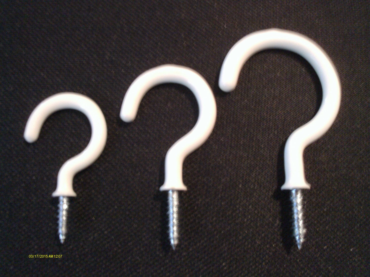 36 PIECES WHITE PVC CUP HOOKS PLANT HANGERS 12 pcs each 1 1/4" 1 1/2" & 2" NEW
