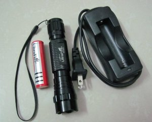 Wholesale Free Shipping+UltraFire WF 501B 3.7V~4.2V CREE R5 WC LED 5 mode Flashlight  With Charger