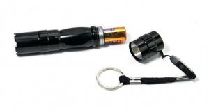 Wholesale free shipping Ultra light LED energy saving mini flashlight
