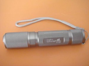free shipping Fashion UltraFire A10B New Torch Lamp LED Light Flashlight high quality