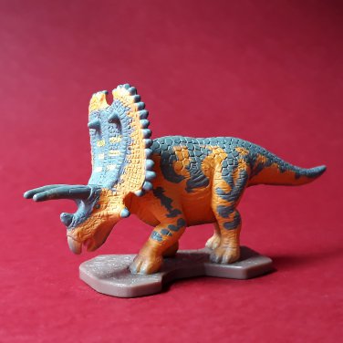 Pentaceratops Sega Sunrise Playmates Toys. Dinosaur King