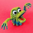 Monster finger puppet soft rubber retro Gigantor jiggler weird creature NEW! g