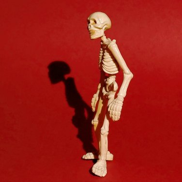 The Living Skeleton Super Monstruos Spanish PVC figure 1992