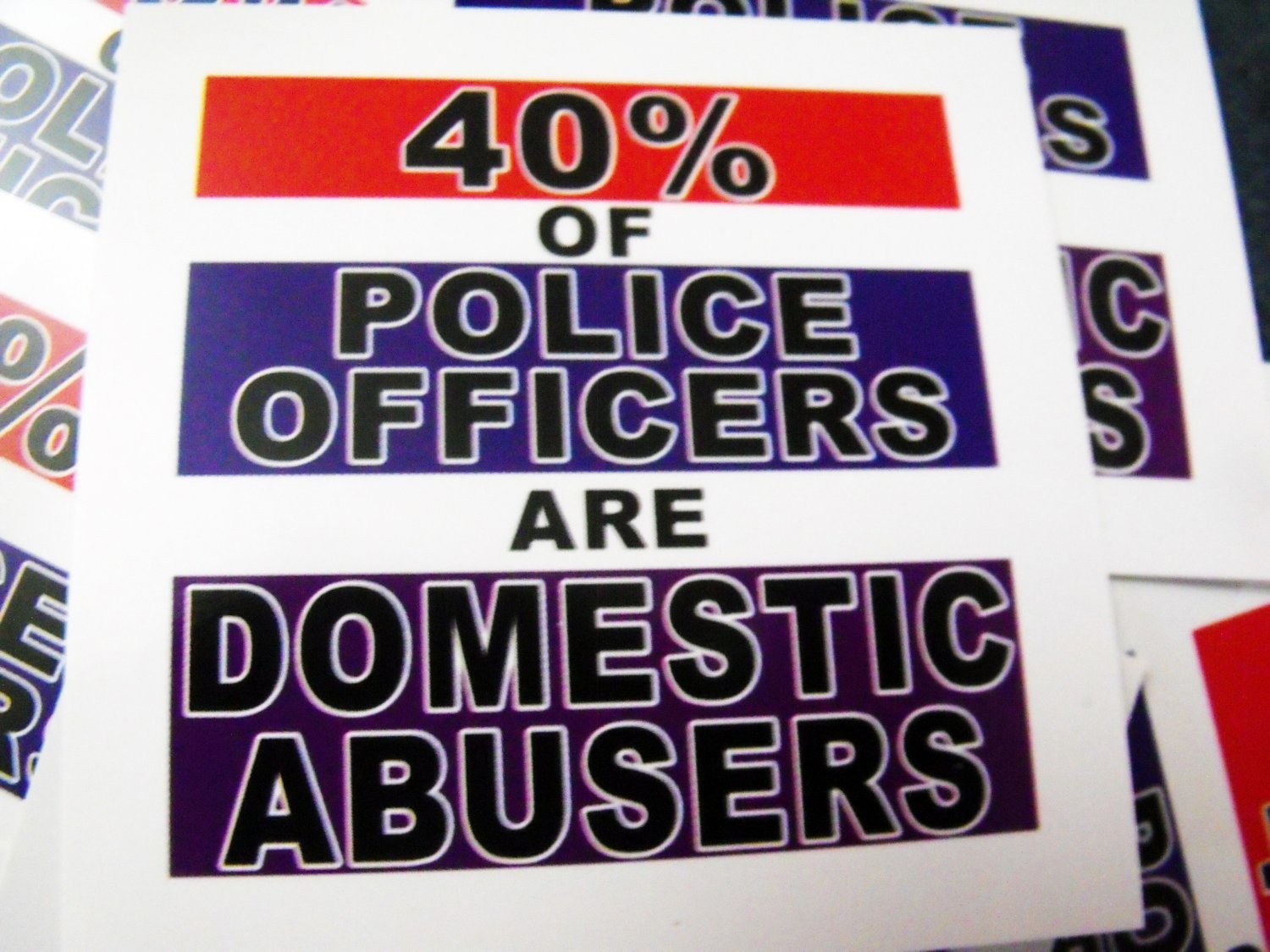 25 40% OF POLICE OFFICERS ARE DOMESTIC ABUSERS 2.5" x 2.5"  stickers
