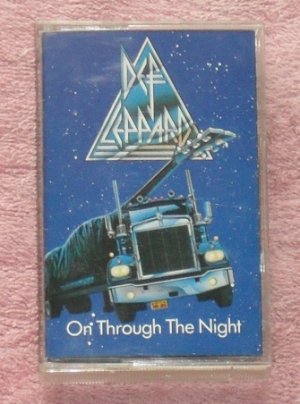 Def Leppard &acirc;�� On through the Night Audio Cassette