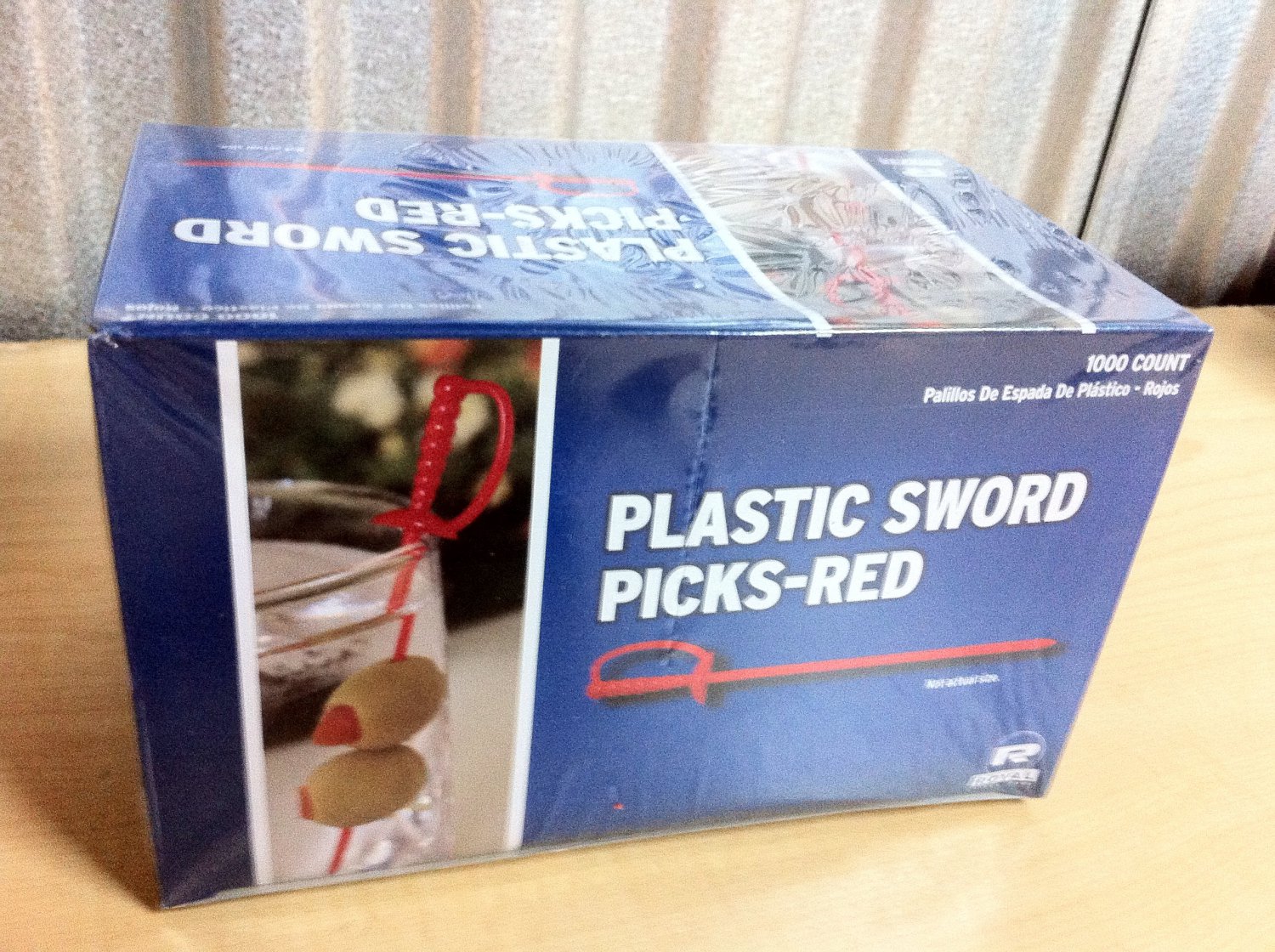1000 Count Red Royal Plastic Sword Picks Toothpicks