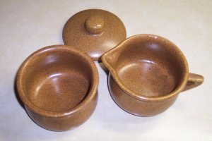 Mint Condition Covered Sugar & Creamer Set Western Stoneware Monmouth Ill location21