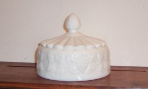 Westmoreland Paneled Grape Round Cheese Cover Top