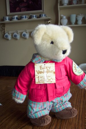 Fuzzy VanderBear Take A Hike: A Walk on The Wylde Side North American Bear Co 1996 location2