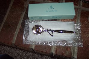 Vintage Partylite P7625 Ice Cream Scoop Snuffer Party Light Candle Accessory