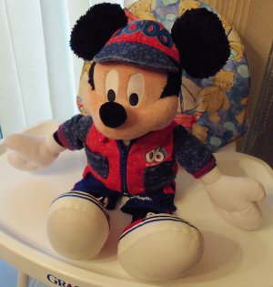 2006 Walt Disney World Mickey Mouse Plush Stuffed Animal Toy location2