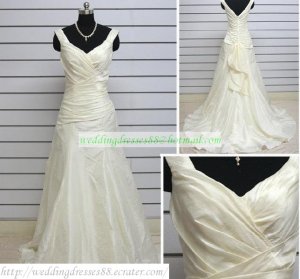 Hot Sale Double Straps White Taffeta Ruffled Chapel Train Wedding Dress Bridal Gown S29