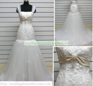 Mermaid Strapless White Lace Tulle Ruffled Applique Beaded Wedding Dress Bridal Gown S44