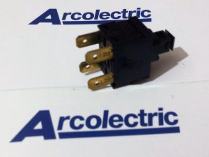 Arcolectric Push Button Switches 8(8)A 250Vac & 12(12)A 250Vac (Lot of 5 pcs)