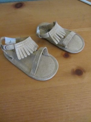 Old Navy Indian style sandals- Size 3