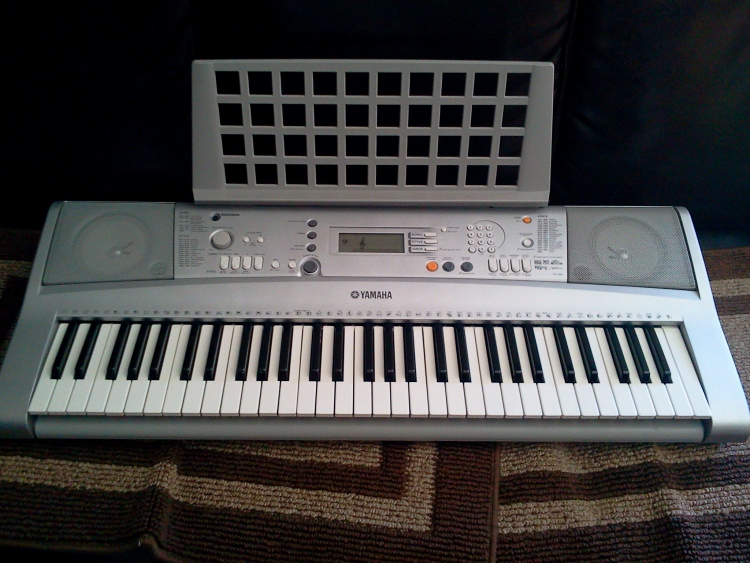 Yamaha Piano Keyboard Ypt-300