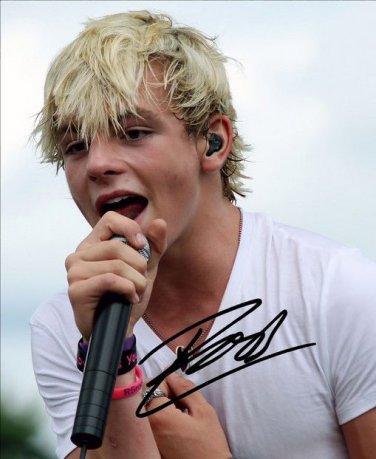 ROSS LYNCH R5 GROUP SIGNED PHOTO 8X10 RP AUTOGRAPHED *  HOT !