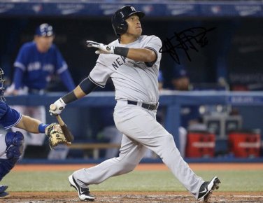 YANGERVIS SOLARTE SIGNED PHOTO 8X10 RP AUTOGRAPHED  AUTO NEW YORK YANKEES