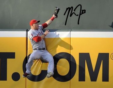 MIKE TROUT SIGNED PHOTO 8X10 RP AUTOGRAPHED ANGELS * THE CATCH