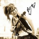 * LINDSEY STIRLING SIGNED PHOTO 8X10 RP AUTOGRAPHED * VIOLIN PLAYER * * LINDSEY STIRLING SIGNED PHOTO 8X10 RP AUTOGRAPHED * VIOLIN PLAYER *