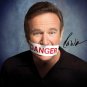 * ROBIN WILLIAMS SIGNED PHOTO 8X10 RP AUTOGRAPHED