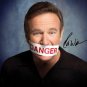 * ROBIN WILLIAMS SIGNED PHOTO 8X10 RP AUTOGRAPHED