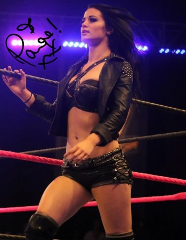 DIVA PAIGE SIGNED PHOTO 8X10 RP AUTOGRAPHED * WWE WRESTLING