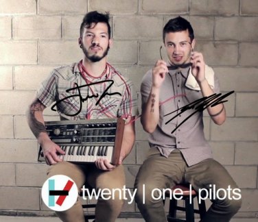 * TWENTY ONE PILOTS AUTOGRAPHED SIGNED POSTER PHOTO 8X10 RP TYLER JOSEPH JOSH DUN