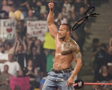 THE ROCK SIGNED PHOTO 8X10 AUTOGRAPHED DWAYNE JOHNSON WWE WRESTLING