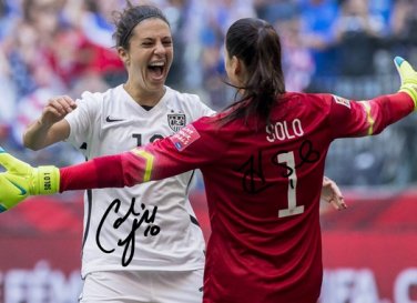 CARLI LLOYD & HOPE SOLO SIGNED PHOTO 8X10 RP AUTOGRAPHED FIFA WORLD CUP WOMENS SOCCER