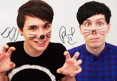 DAN AND PHIL SIGNED POSTER PHOTO 8X10 RP AUTOGRAPHED YOUTUBE SENSATIONS