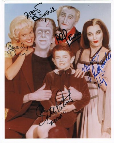 THE MUNSTERS FULL CAST SIGNED PHOTO 8X10 RP AUTOGRAPHED FRED GWYNNE + ALL