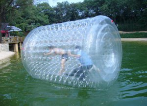 Transparent  inflatable water roller