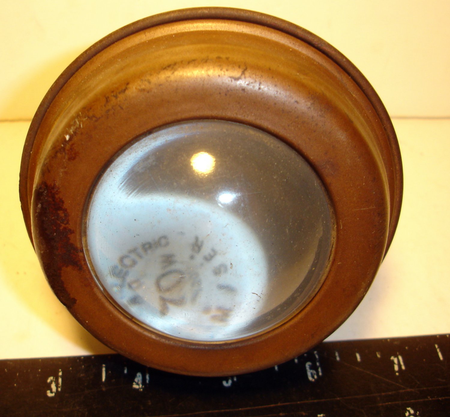 VINTAGE ENLARGER BULB HOLDER FOR DARKROOMUNKNOWN MAKER