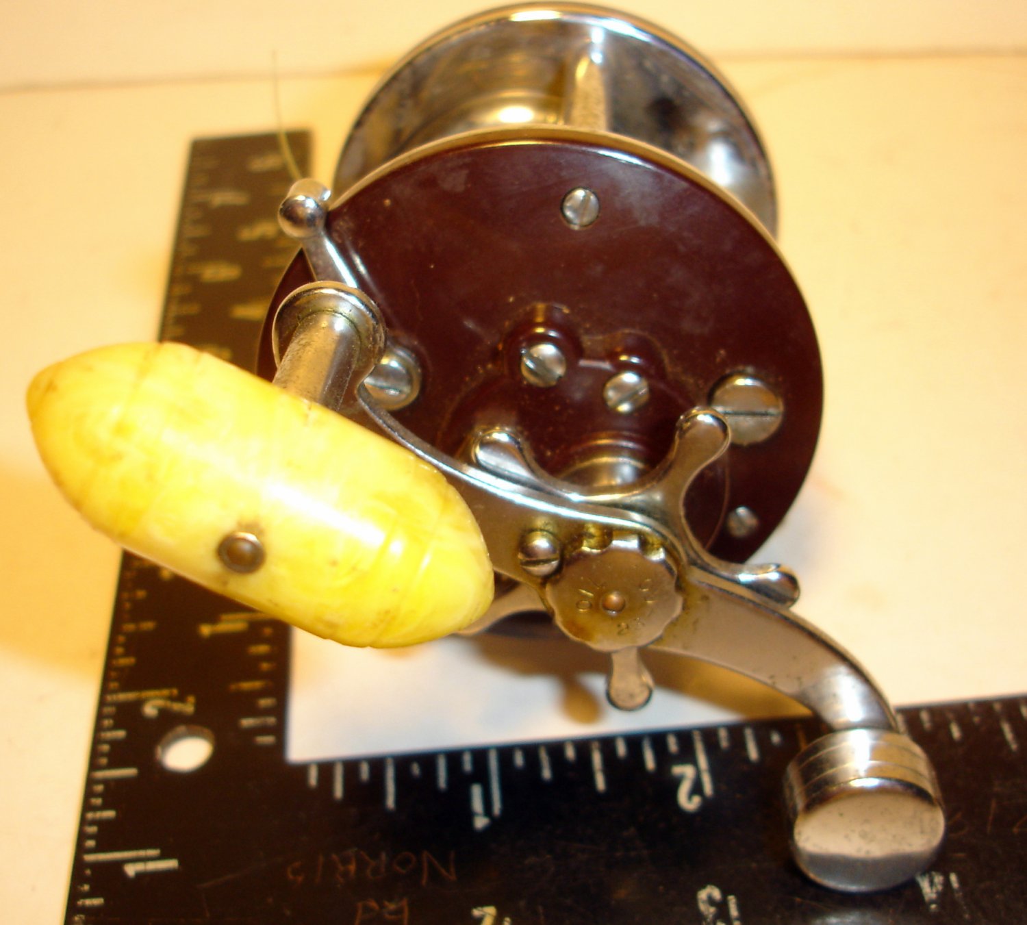 VINTAGE PENN PEERLESS No. 9 BAITCASTING FISHING REELUSED AS IS