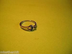 New Silver Plated Ring With Four Green Rhinestones On Stylish Band Size 7 1/2