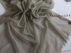 Lightest & Thinnest Ring through see through pure cashmere shawl 300's yarn count Green Bean