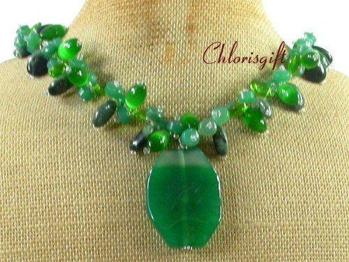 GREEN AGATE KAMBABA JASPER CAT EYE NECKLACE