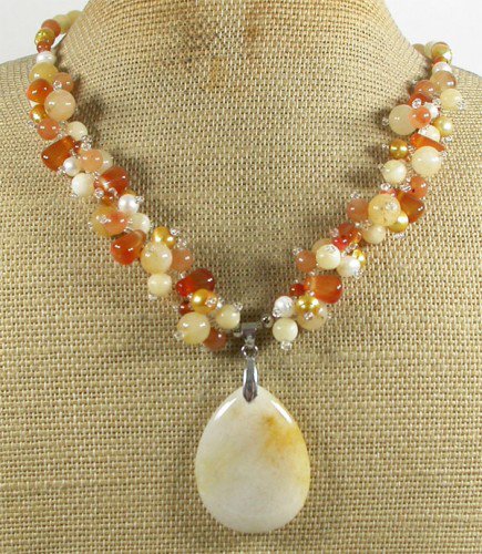 YELLOW HONEY JADE & RED AGATE & FW PEARL NECKLACE