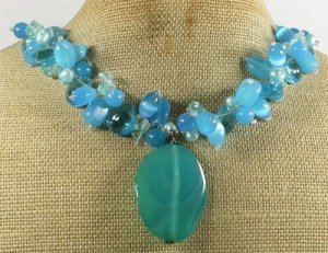 BLUE AGATE & JADE & CAT EYE & CRYSTAL PEARLS NECKLACE