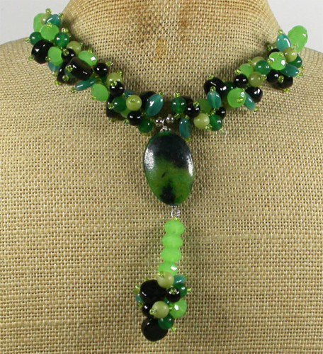 AFRICAN TURQUOISE GREEN JADE AGATE QUARTZ NECKLACE