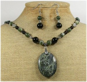 MILITARY JASPER BLACK AGATE NECKLACE/EARRINGS SET