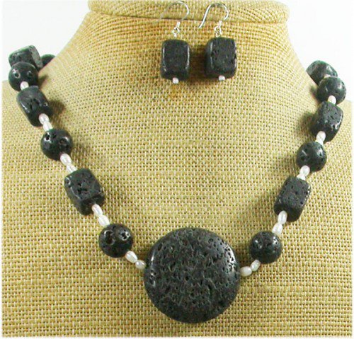 BLACK VOLCANO LAVA & FW PEARL NECKLACE/EARRINGS SET