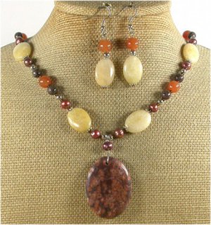 POPPY JASPER YELLOW HONEY JADE NECKLACE/EARRINGS SET