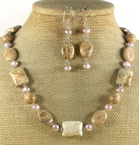 PICTURE JASPER & FW PEARLS NECKLACE/EARRINGS SET