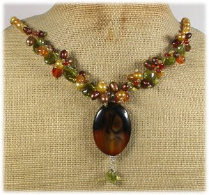RED BROWN AGATE CRYSTAL FRESH WATER PEARLS NECKLACE