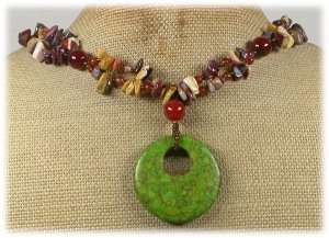 GREEN MOSAIC TURQUOISE AGATE MOOKITE NECKLACE