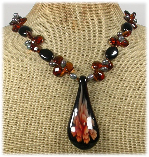 FLOWER LAMPWORK BLACK AGATE CRYSTAL PEARLS NECKLACE
